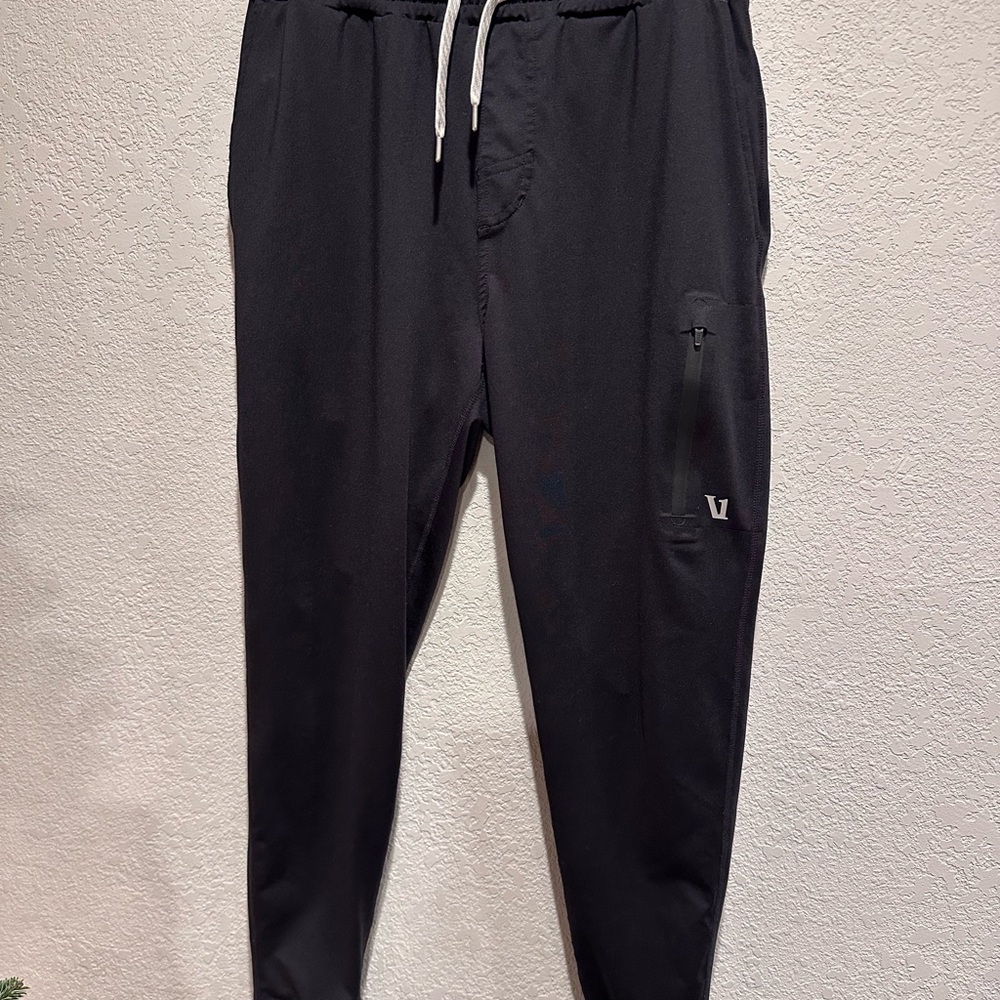 Vuori Black Sweatpants - Sunday Performance Jogger Men’s small